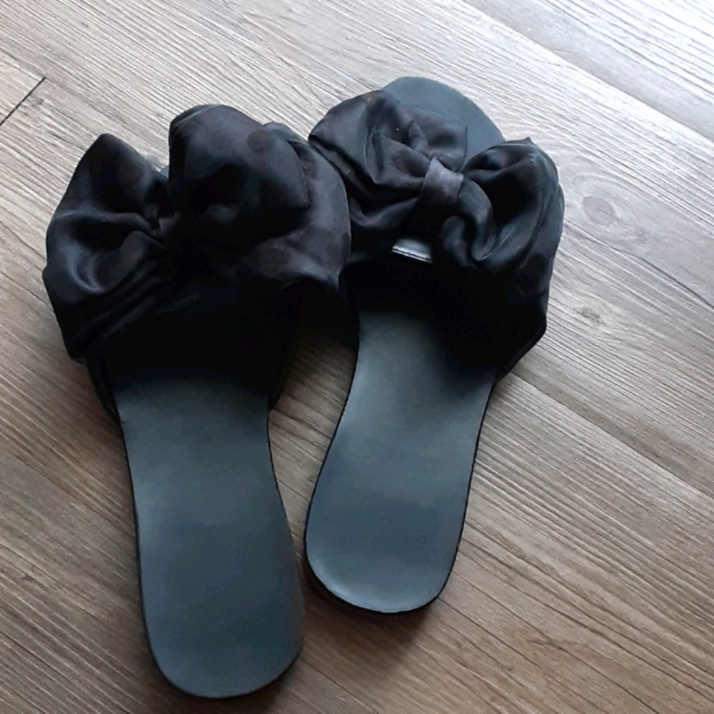 Ladies shoes